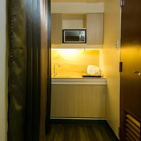 950 Condotel Angeles Room photo