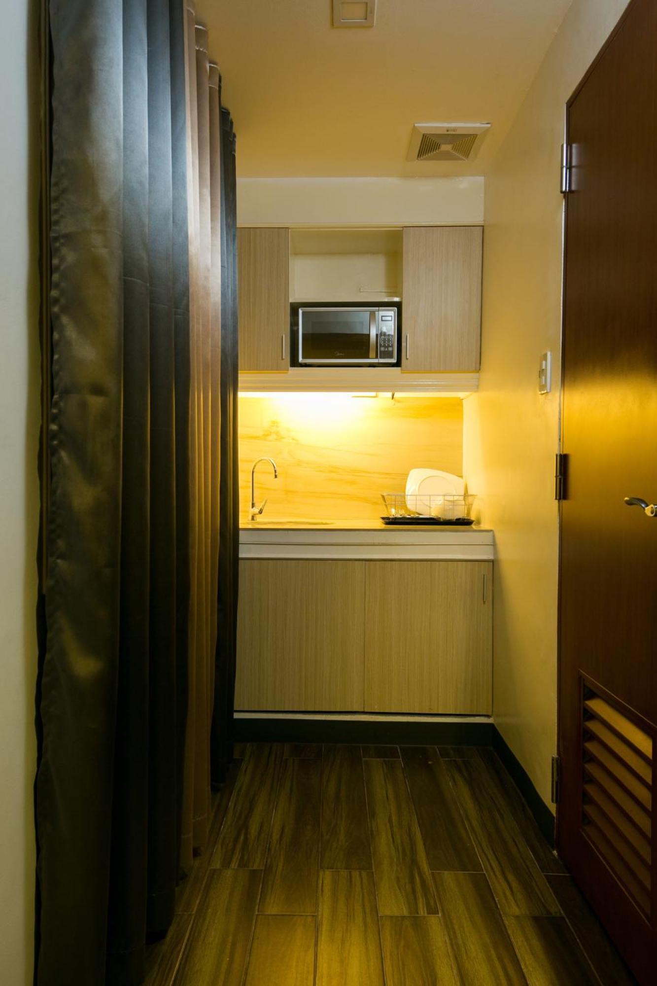 950 Condotel * Angeles