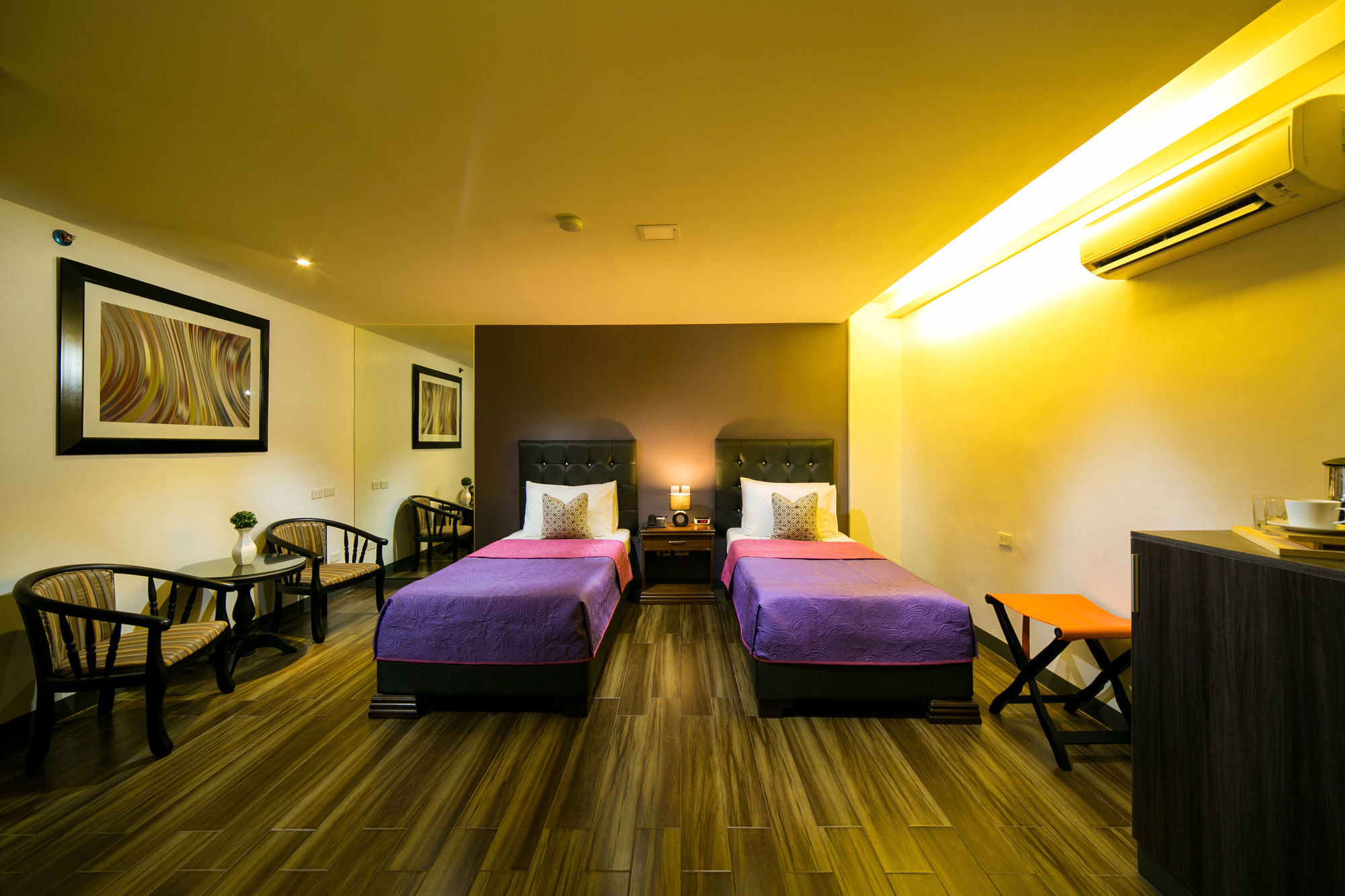 950 Condotel Apartment